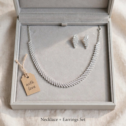 Necklace and earrings set in gift box