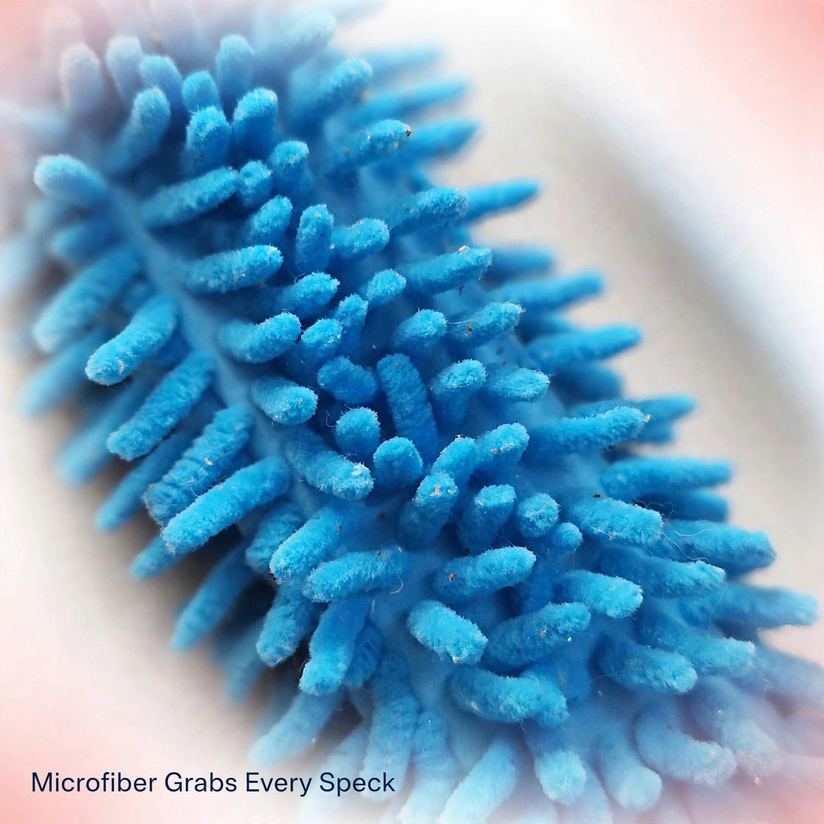 Extendable Microfiber Fan Duster – Clean Fan Blades Without a Stool